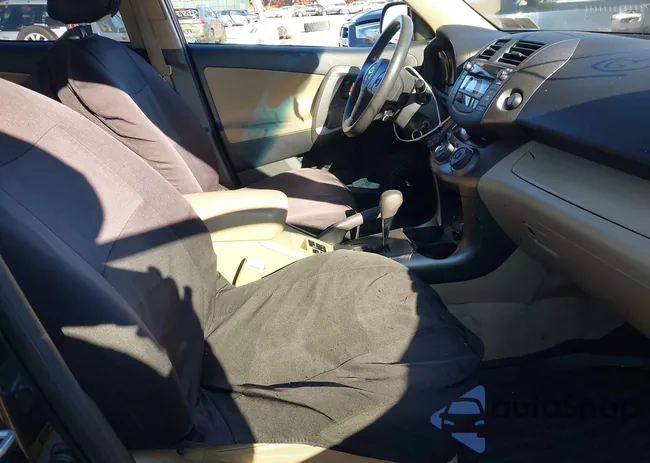 JTMBF4DV0A5031743: 43593440