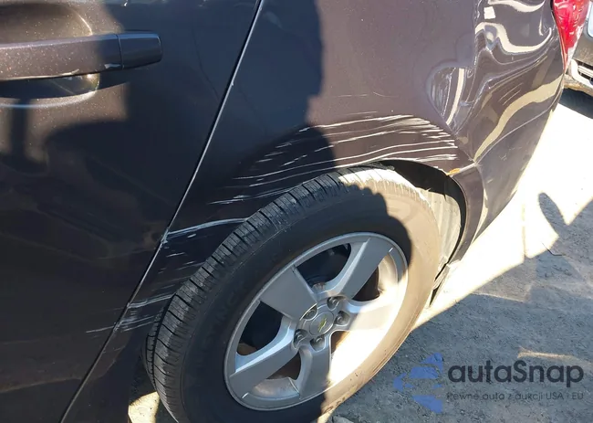 1G1PC5SB7F7185478: 43593558