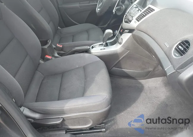 1G1PC5SB7F7185478: 43593558