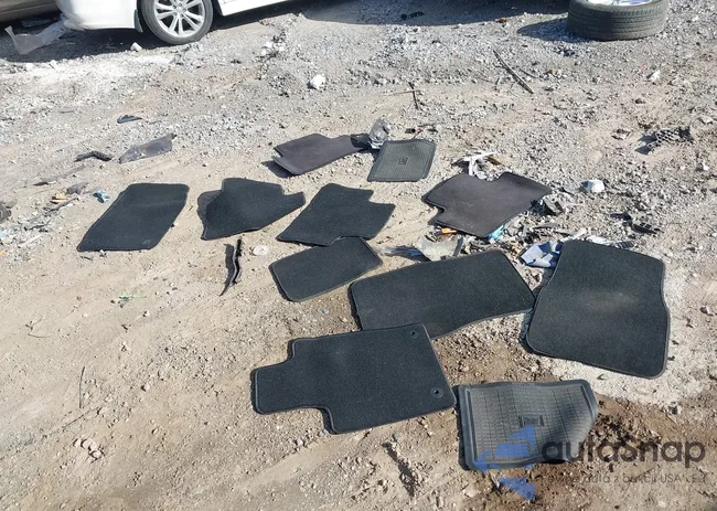 1C4RJFBG2KC703862: 43593649