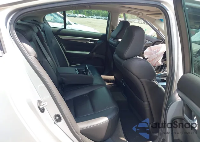 19UUA8F28CA024343: 43593725