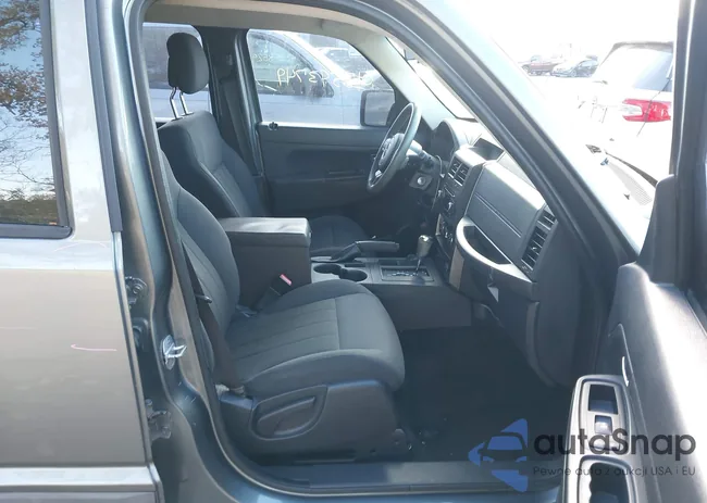 1C4PJMAK0CW112852: 43593749