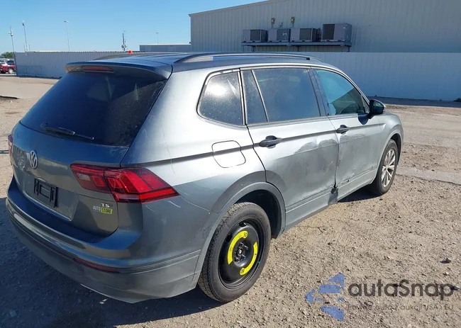 3VV1B7AX1JM010295: 43593766