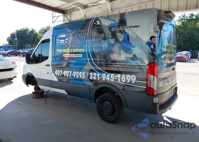 1FTYR1CG4JKA94753: 43593776