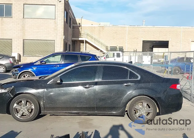 JH4CU2F66AC008725: 43593802