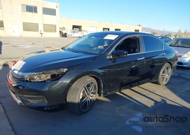 1HGCR2F38DA056687: 43592949