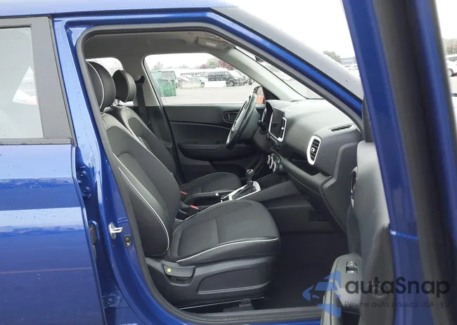 KMHRC8A34NU206813: 43592977