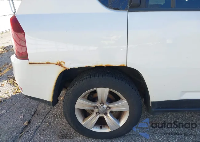 1C4NJDAB6FD101104: 43593106