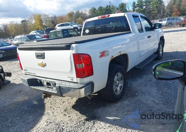 1GCRKSE30BZ451024: 43593284