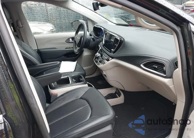 2C4RC1S79RR185196: 43594486