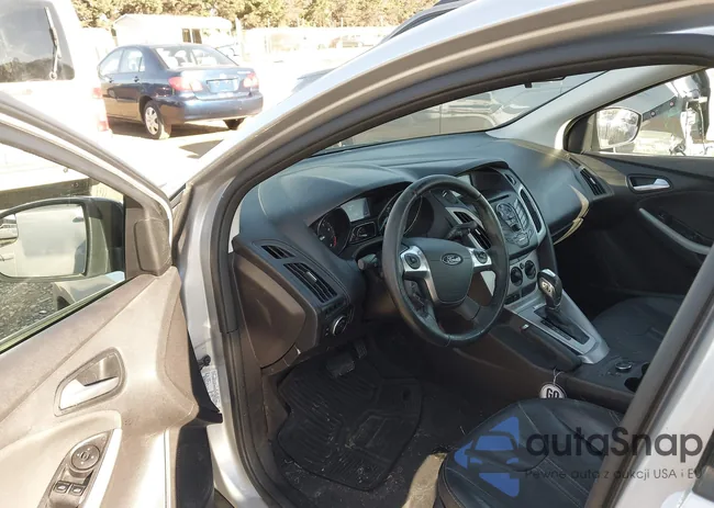 1FADP3K27EL270108: 43594560