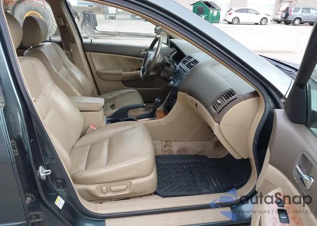 1HGCM66545A066304: 43594819