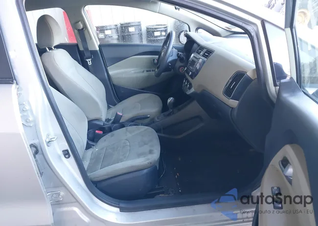 KNADM4A33G6572612: 43593959