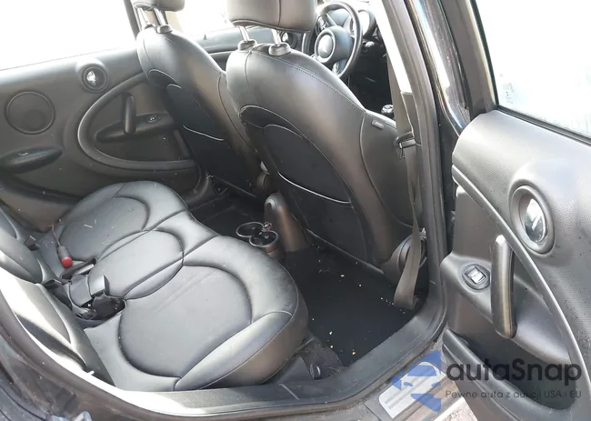 WMWZC5C53FWM18946: 43594243