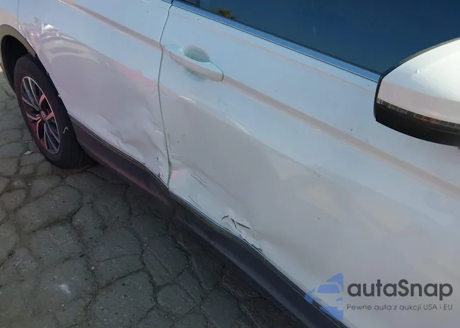 3VV3B7AX7LM064308: 43594259