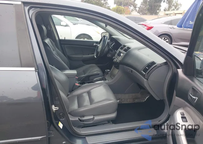 1HGCM568X6A105404: 43595317