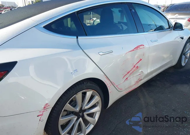 5YJ3E1EB6KF390184: 43595461