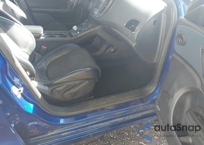 1C3CCCBGXFN542884: 43595548