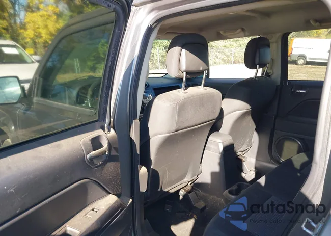 1C4NJRBB0CD630815: 43595661