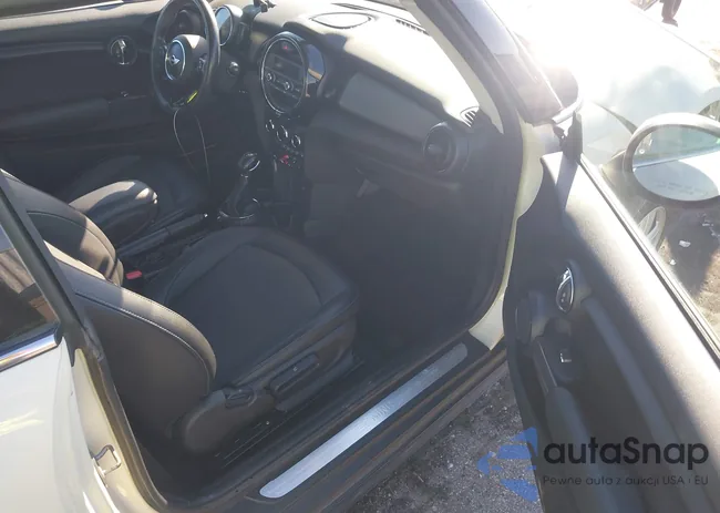 WMWXM5C58F3A56864: 43595666