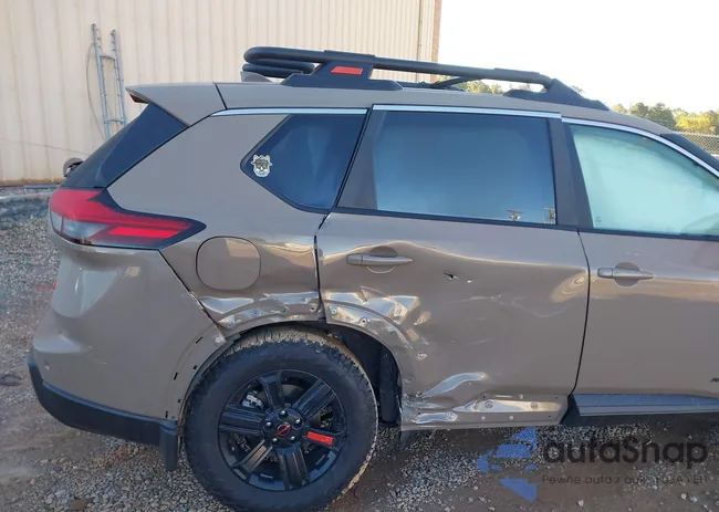 5N1BT3BB6SC786187: 43595711