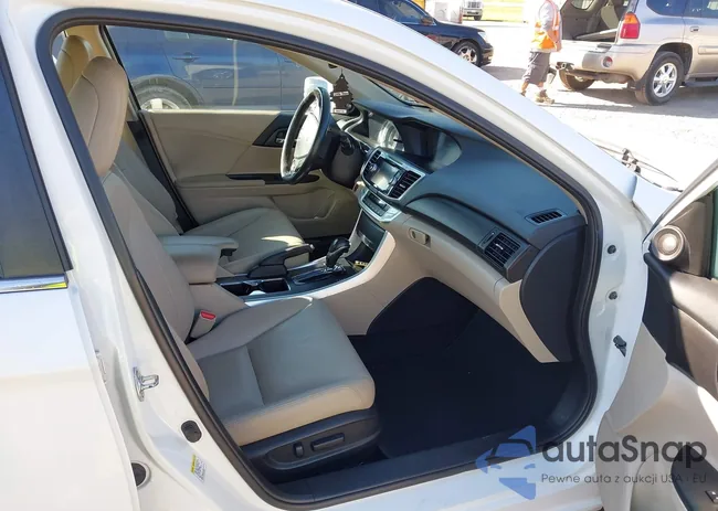 1HGCR2F81DA188721: 43595725