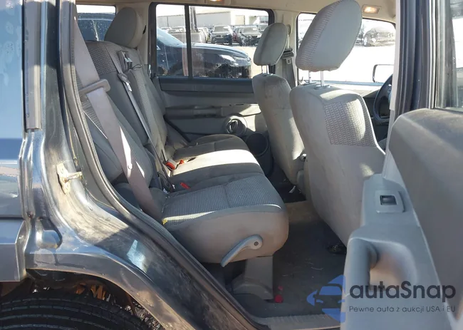 1J8HG48KX7C545779: 43595756