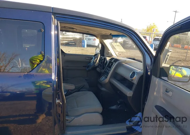 5J6YH2H77AL004744: 43595782