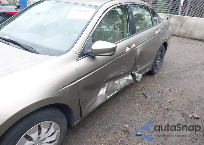 1HGCP25369A161632: 43595135