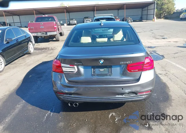 WBA8D9C31HA004272: 43595184