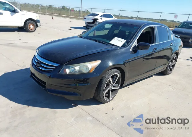 1HGCP2F74BA138972: 43596344