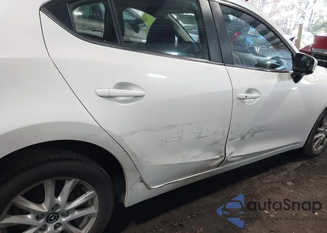 JM1BM1V77E1147409: 43596440