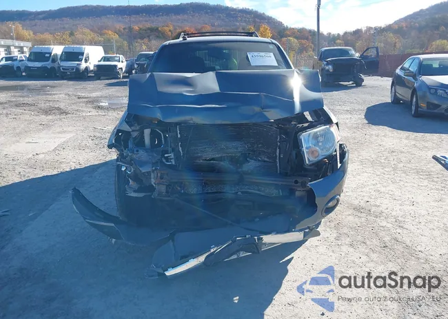 1FMCU9EG8CKB51197: 43596560