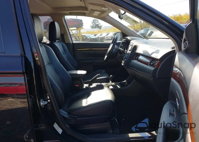 JA4AD3A37EZ003123: 43596607