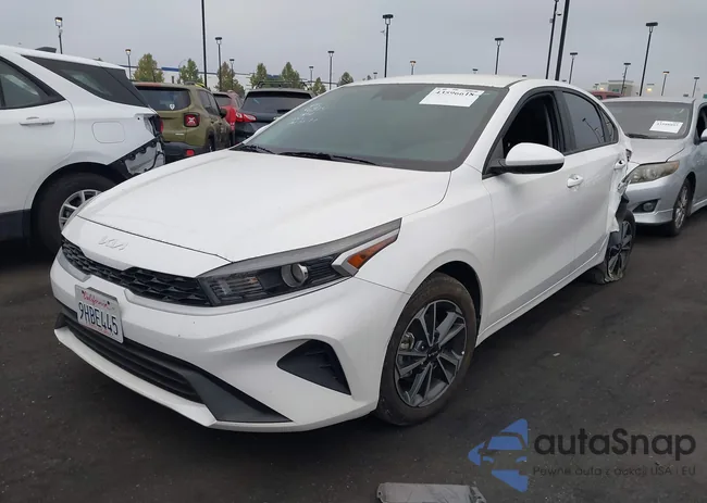 3KPF24AD3PE649550: 43596618