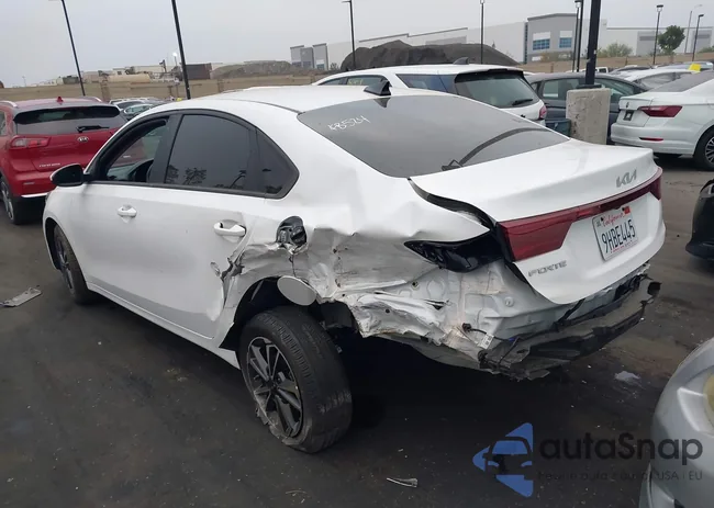 3KPF24AD3PE649550: 43596618