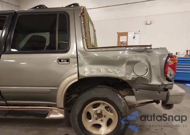 1FMZU64P8YZA58382: 43595978