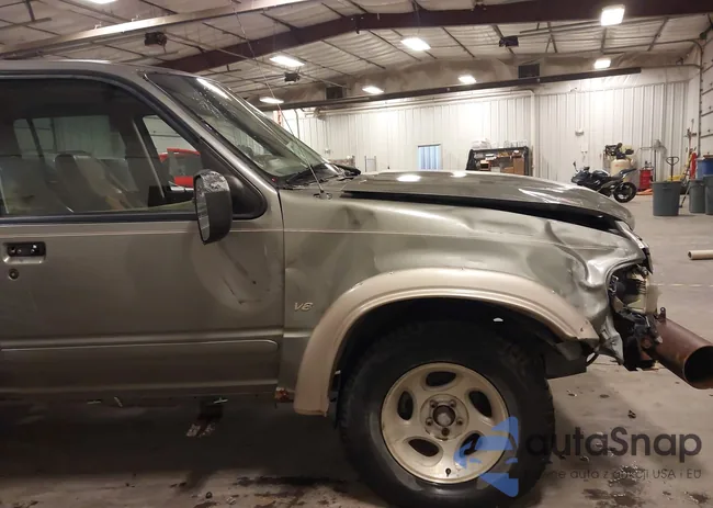 1FMZU64P8YZA58382: 43595978