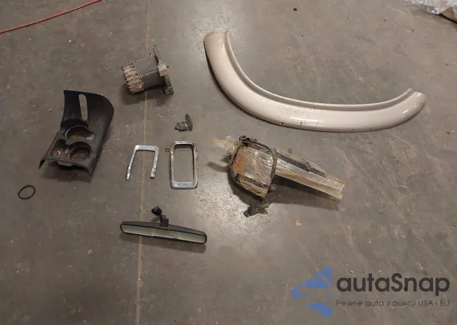 1FMZU64P8YZA58382: 43595978