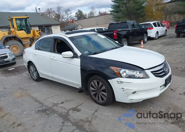 1HGCP2F80BA091772: 43595991