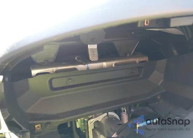 1G1ZD5STXRF190280: 43596088