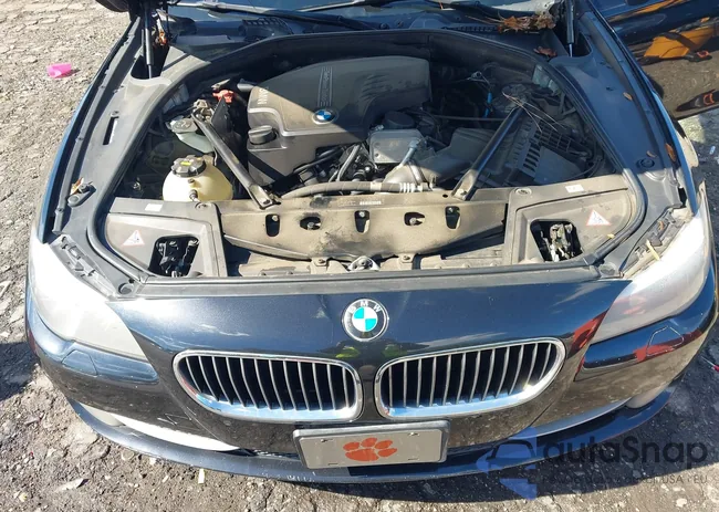 WBAXH5C53CDW05023: 43596244