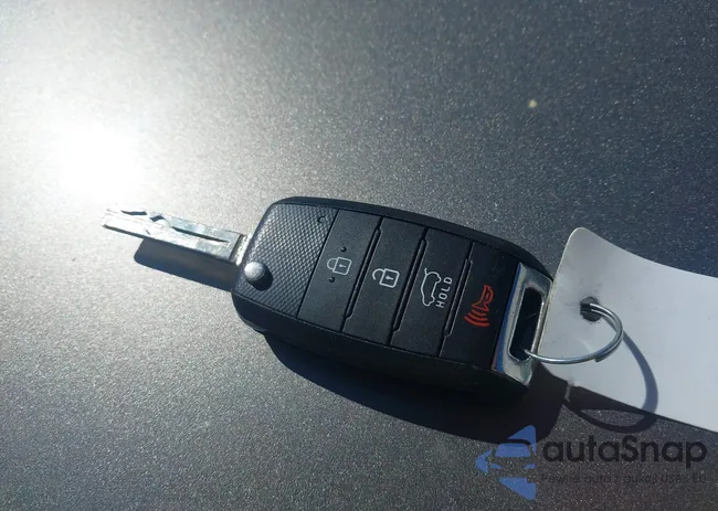 KNDJN2A27K7013758: 43596256