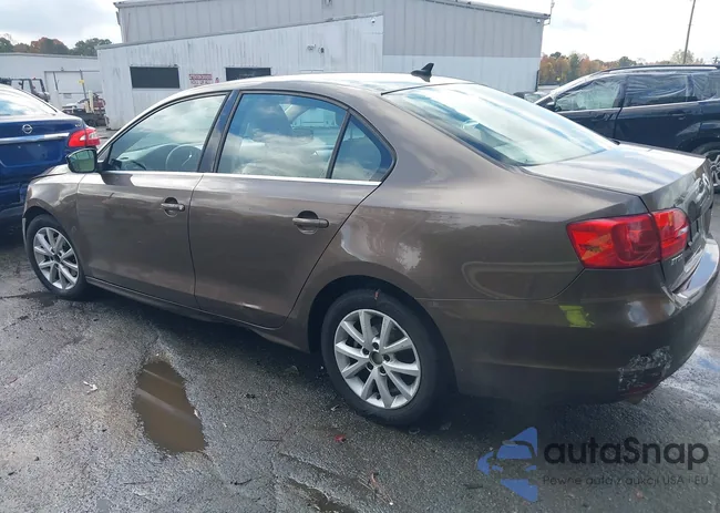 3VWDP7AJ5DM408491: 43597357