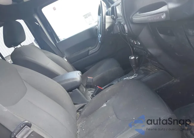 1C4BJWDG1HL751909: 43597384