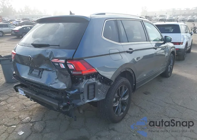 3VVNB7AX5PM109874: 43597395