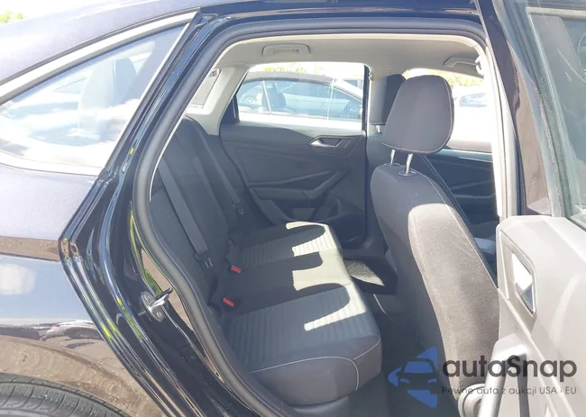 3VW5X7BU7SM018504: 43597497