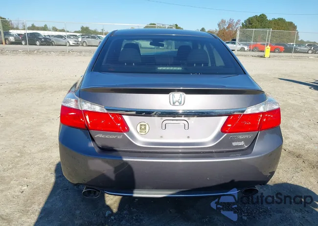 1HGCR2E50EA261084: 43597631