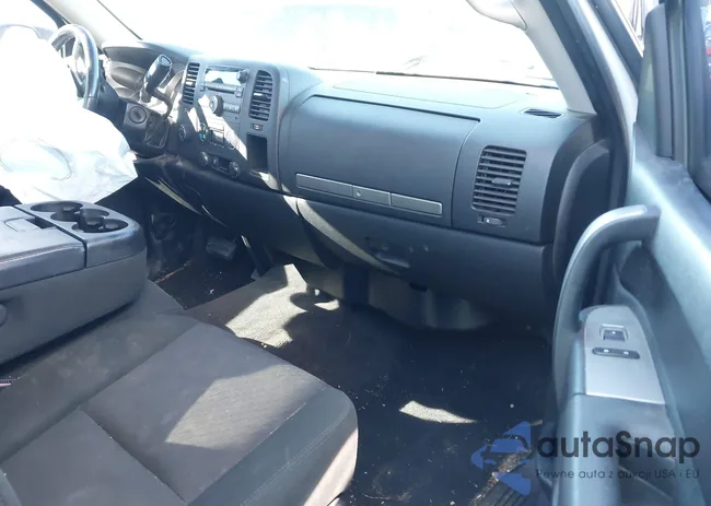 1GTR2VE76CZ211238: 43597696