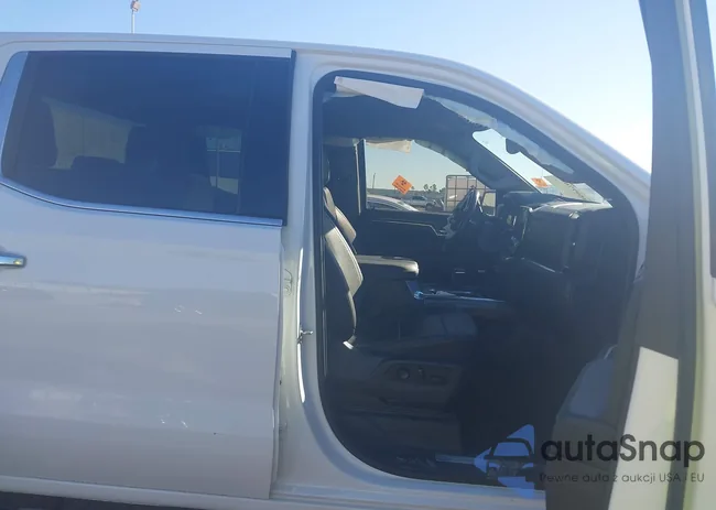 1GCPAEED4PZ111886: 43597700